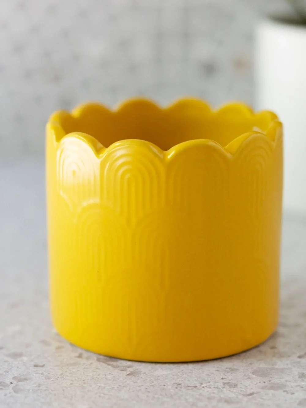 Yellow Scalloped Ceramic Planter Small Flower Pot Flora Bunda NWT